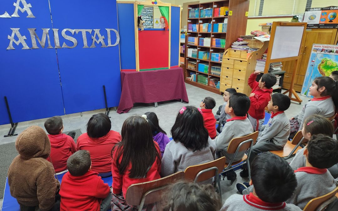 SHOW DE TÍTERES EN LA BIBLIOTECA