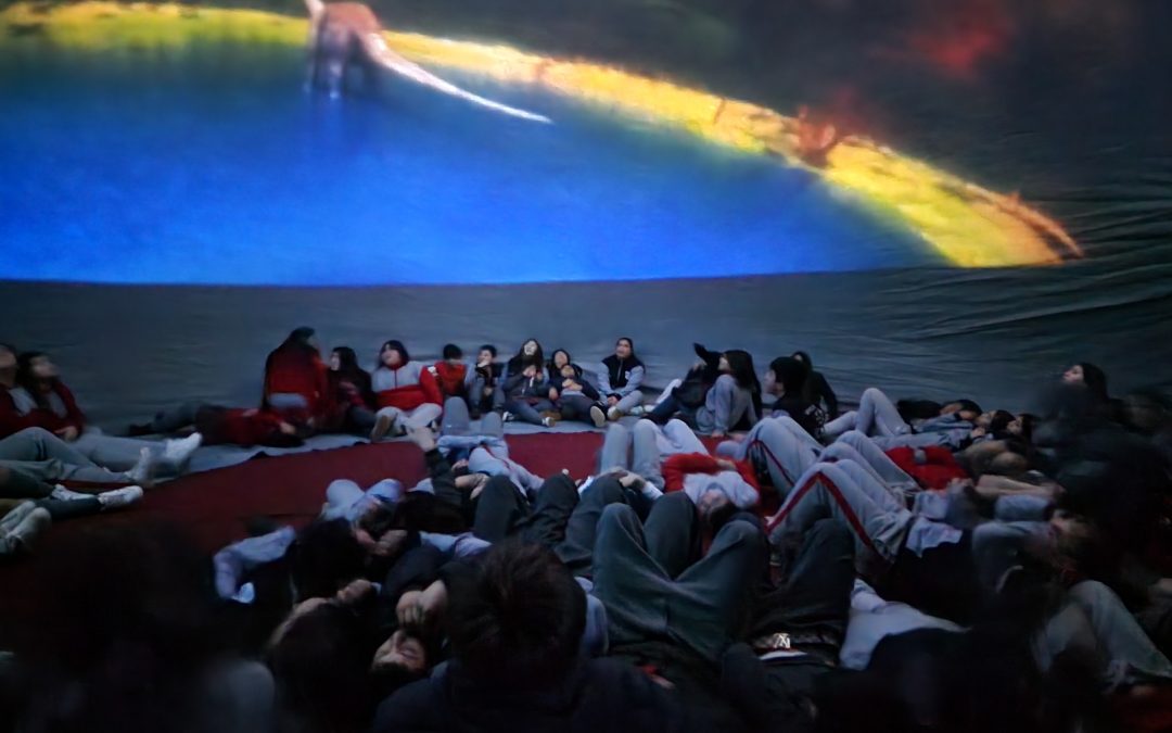 CONOCIENDO EL UNIVERSO EN PLANETARIO MÓVIL