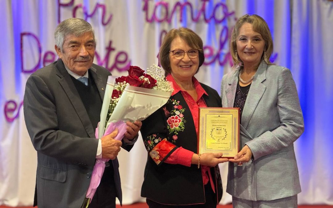 HOMENAJE PROFESORA MIRELLA