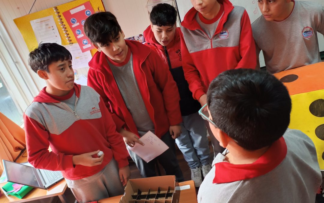 PROYECTO JUGANDO A ENSEÑAR