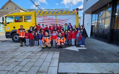 1° BÁSICO VISITA BOMBEROS