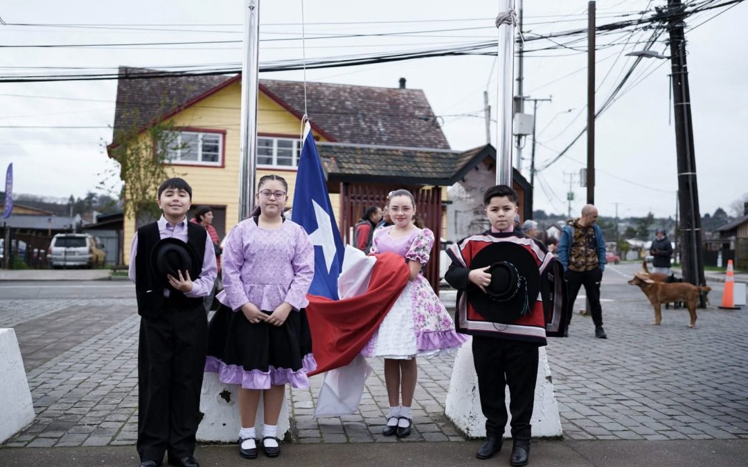 IZAMIENTO BANDERA LLANQUIHUE
